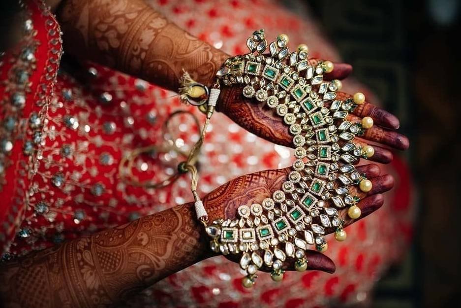 buy trendy jewellery online India